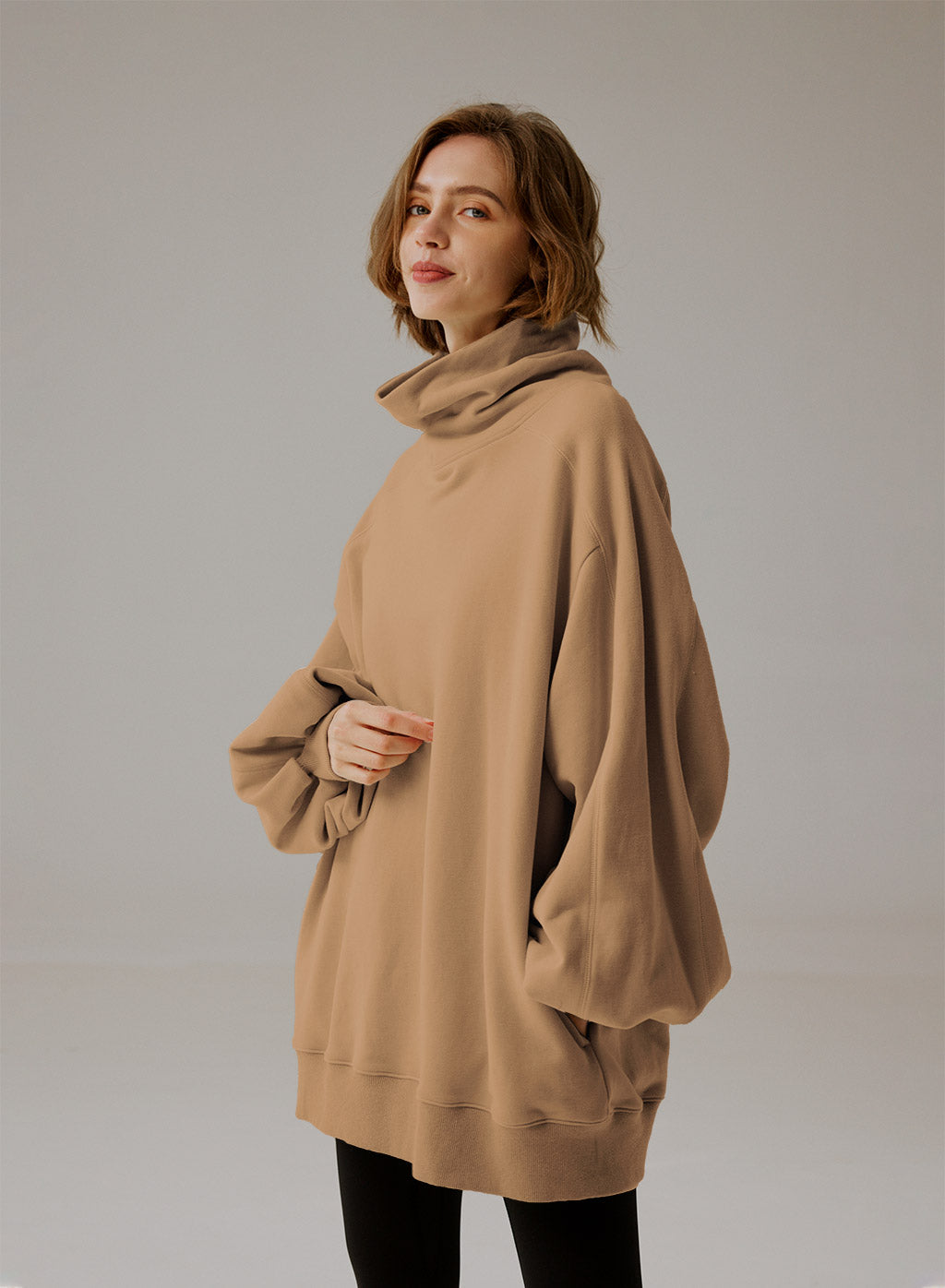 Oversized sweatshirt med rullkrage - Elegant komfort 